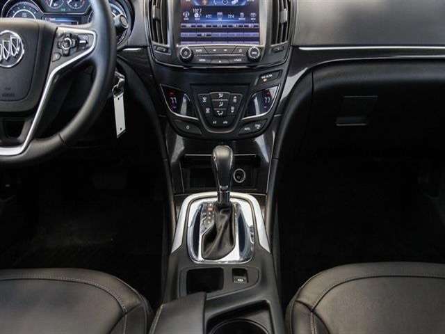 2017 Buick REGAL Sport Touring 4dr Sedan